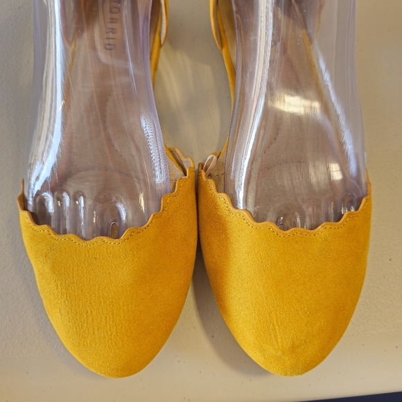 Torrid Mustard Yellow Ankle Strap Women's Flats Size 7 Wide - Picture 6 of 8